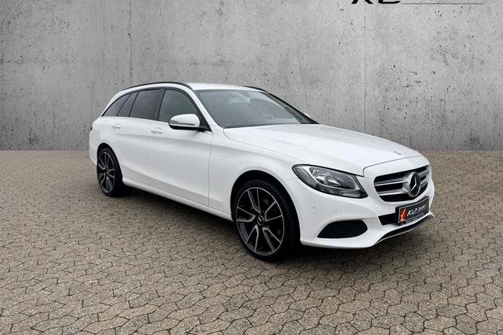 Hvid Mercedes C200 fra 2017