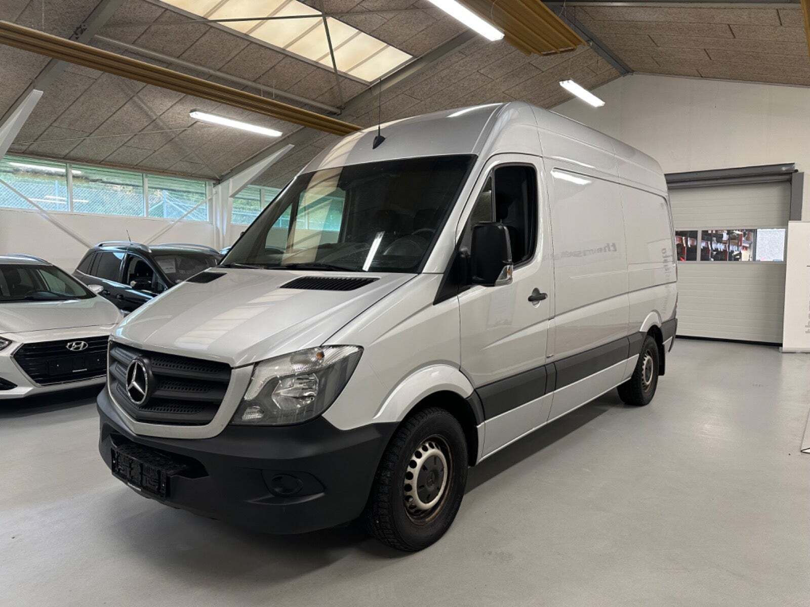 Sølv Mercedes Sprinter 316 fra 2018