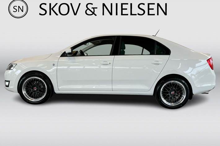Hvid Skoda Rapid fra 2014