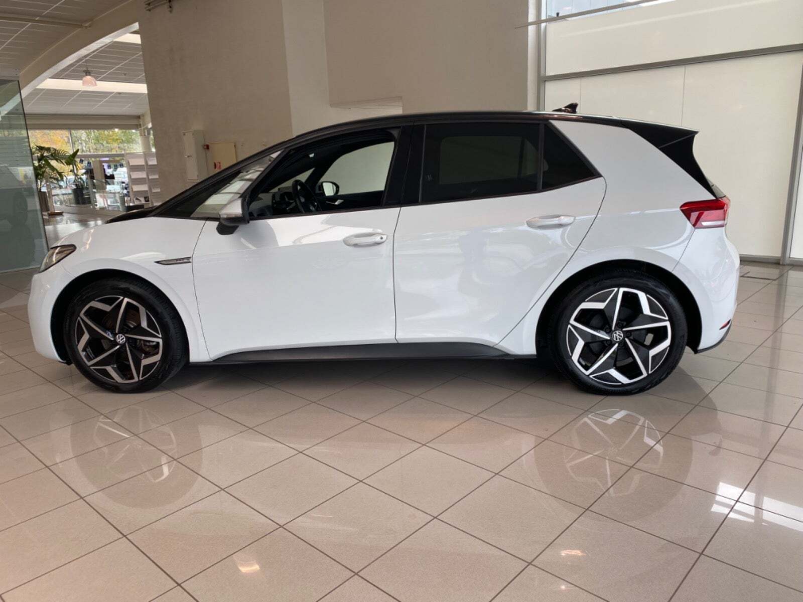 Grå VW ID.3 fra 2021