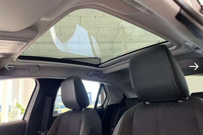 Hvid Opel Corsa fra 2021