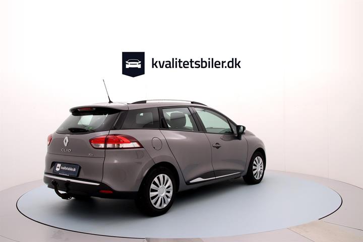 Grå Renault Clio fra 2016