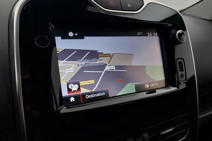 Grå Renault Clio fra 2016