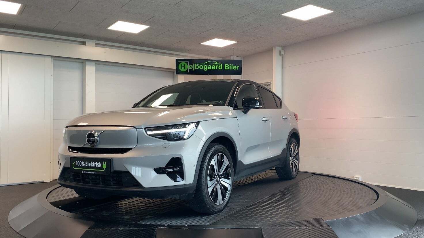Grå Volvo C40 fra 2022