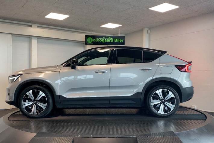Grå Volvo C40 fra 2022
