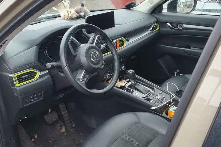 Beige Mazda CX-5 fra 2022