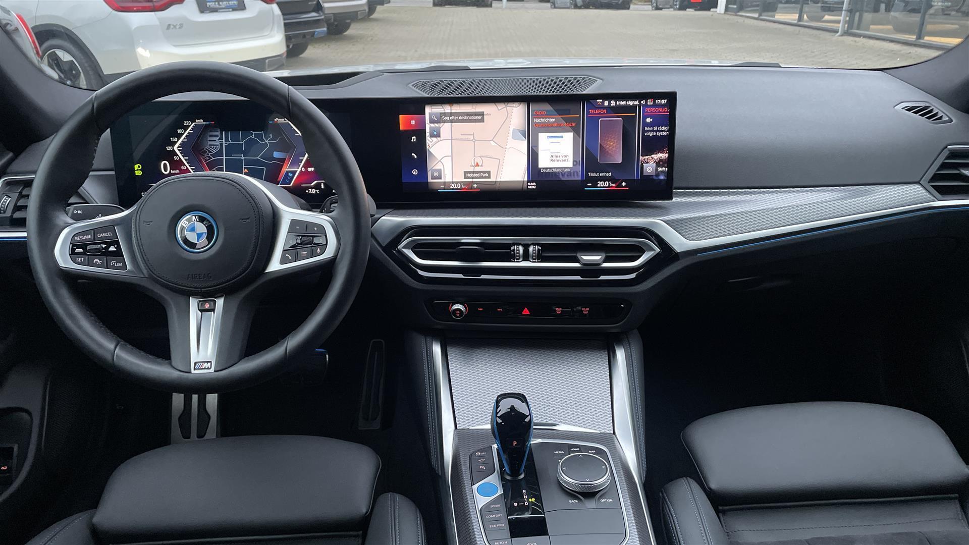 Hvid BMW i4 fra 2023