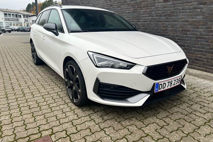 Hvid Cupra Leon fra 2021