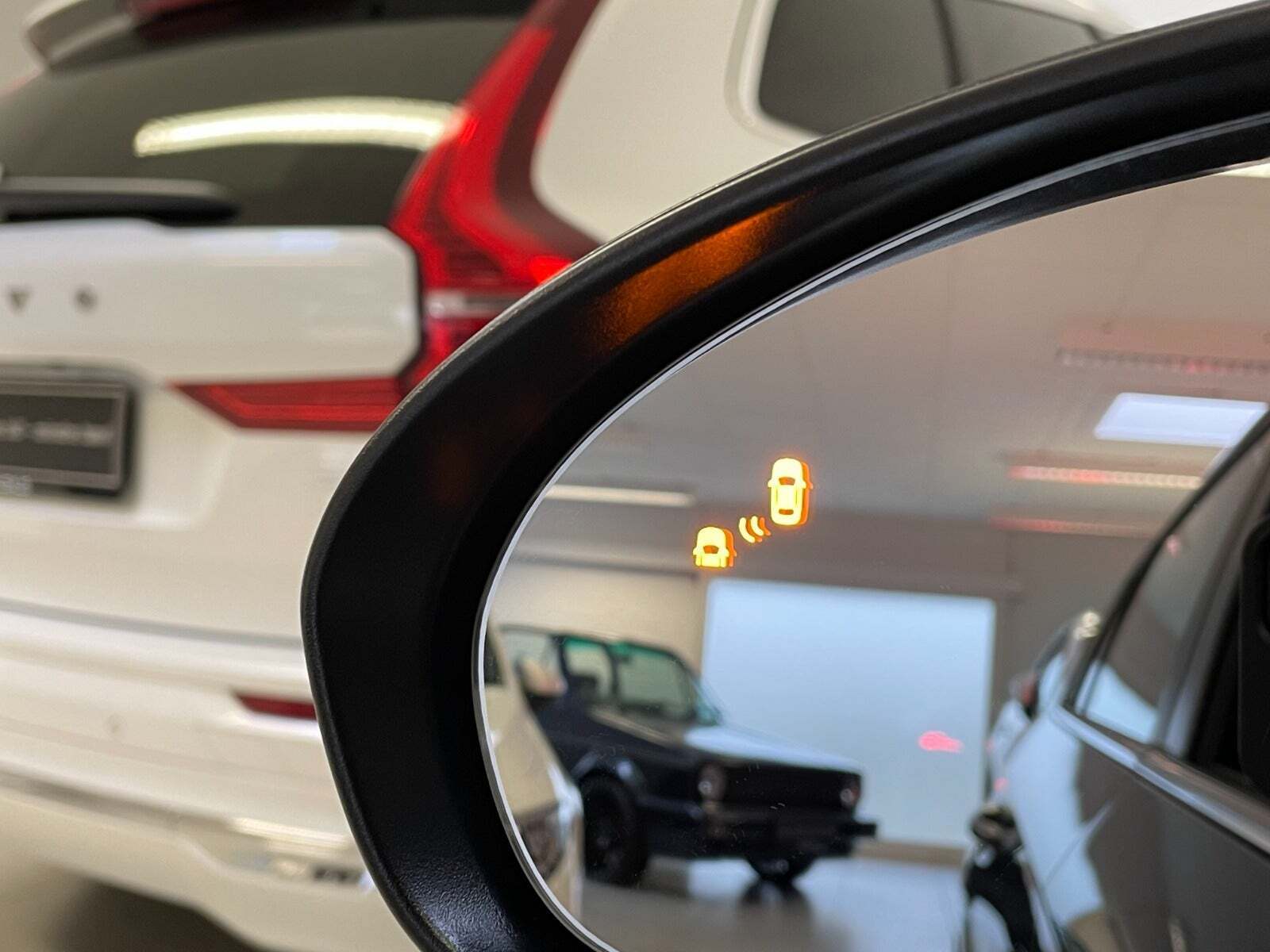 Grå Hyundai Ioniq fra 2018