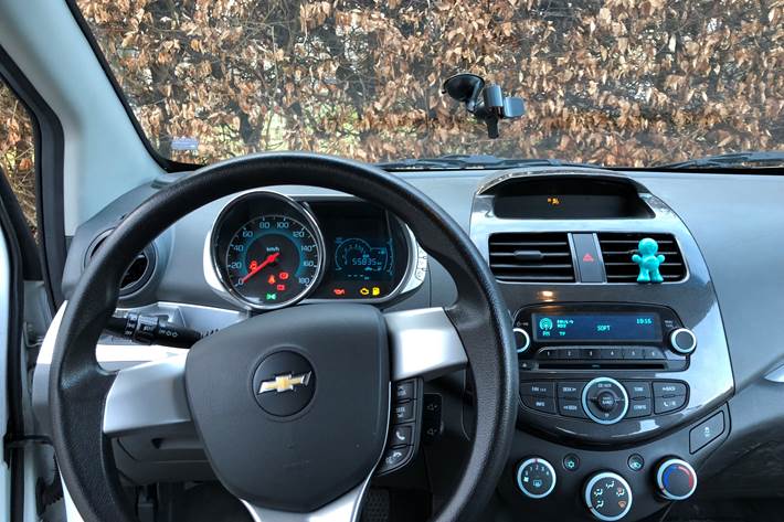 Hvid Chevrolet Spark fra 2014