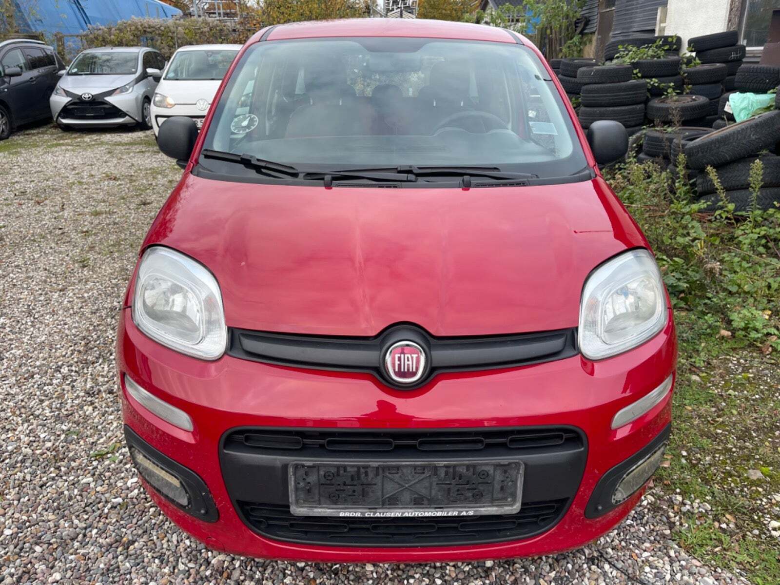 Rød Fiat Panda fra 2013