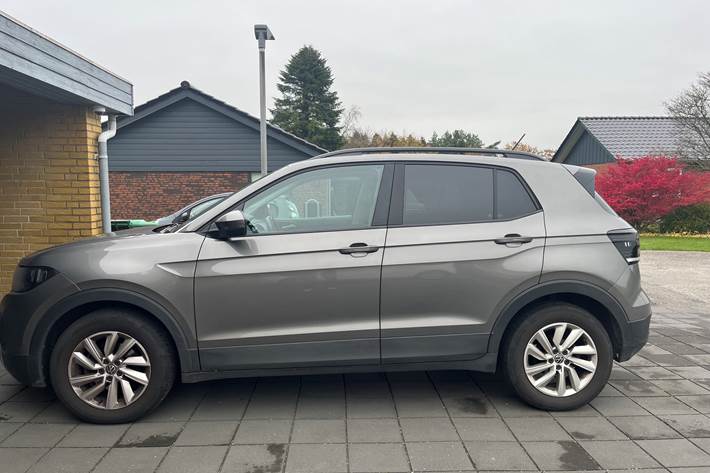 Grå VW T-Cross fra 2020