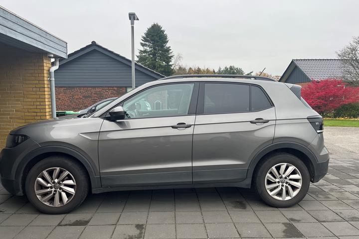 Grå VW T-Cross fra 2020