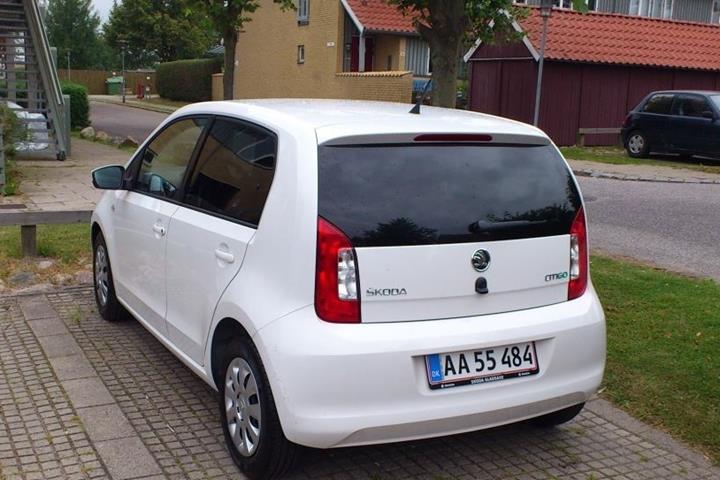 Hvid Skoda Citigo fra 2012