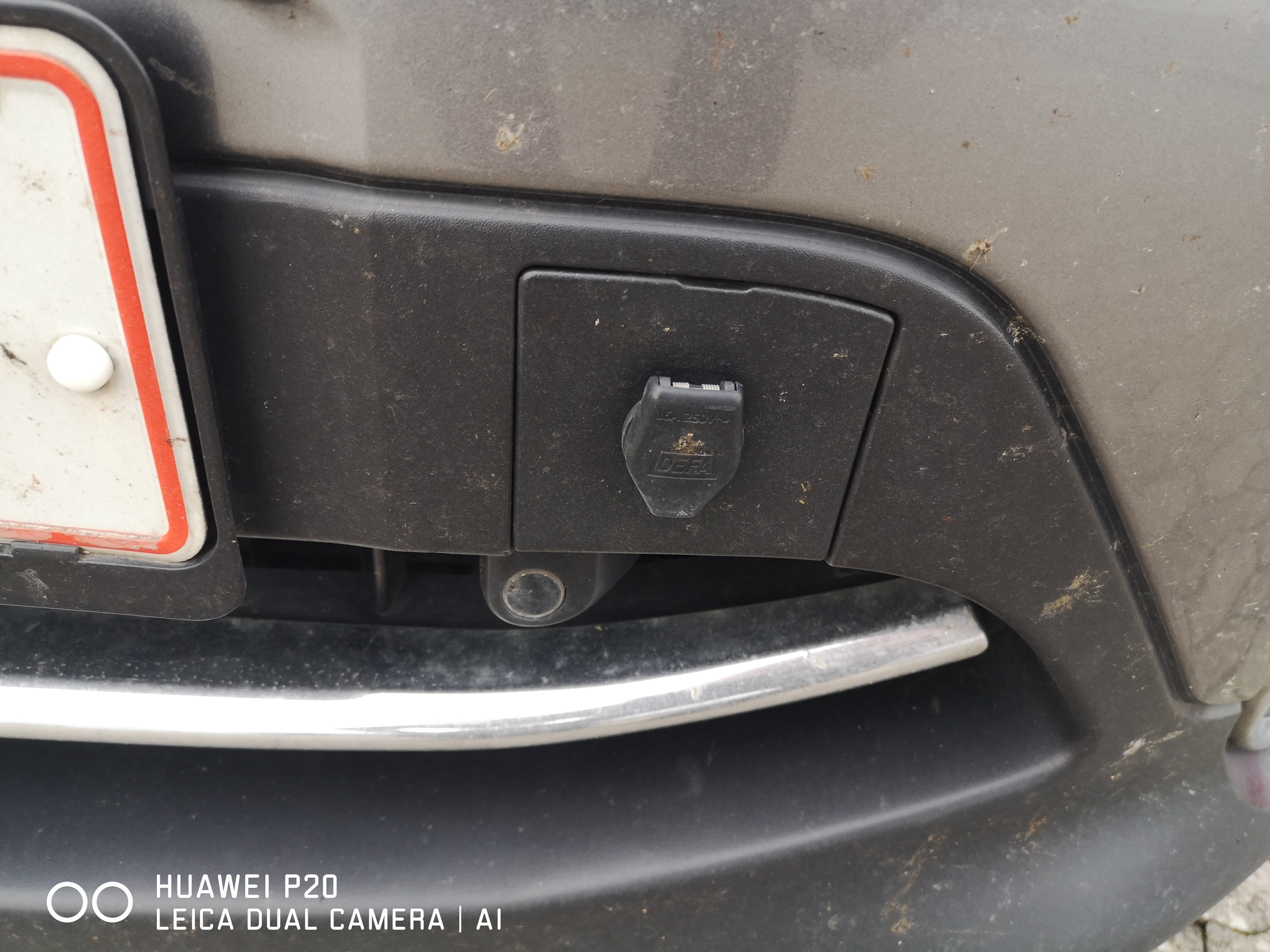 Grå Nissan Qashqai fra 2014