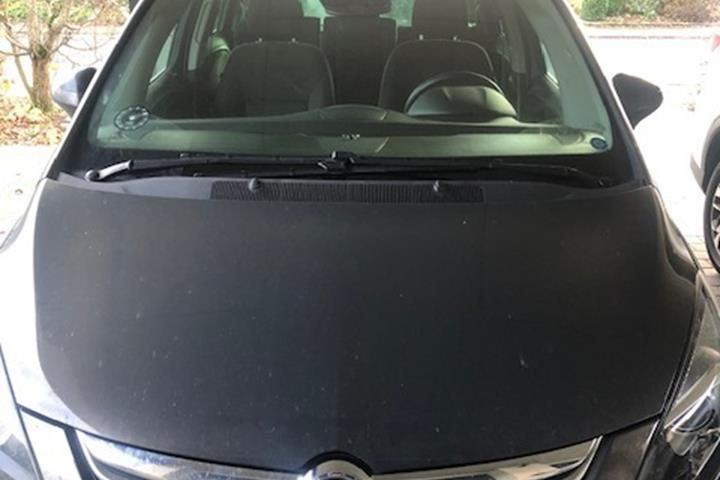 Grå Opel Zafira fra 2014