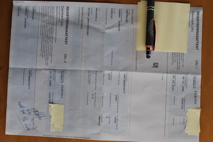 Sølv Chevrolet Camaro fra 1980