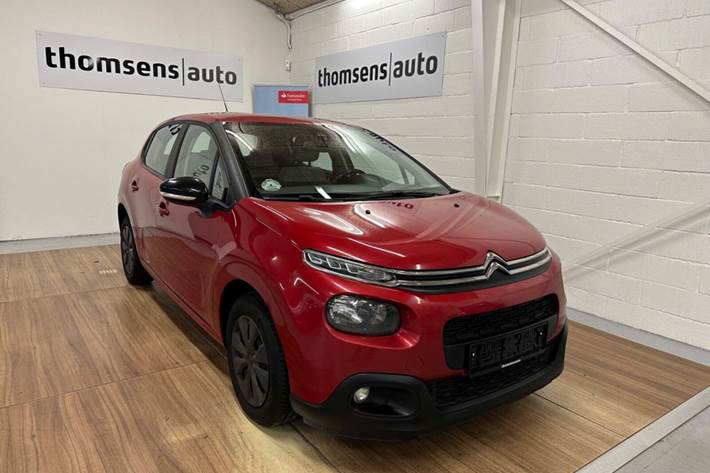 Rød Citroën C3 fra 2018 set udefra