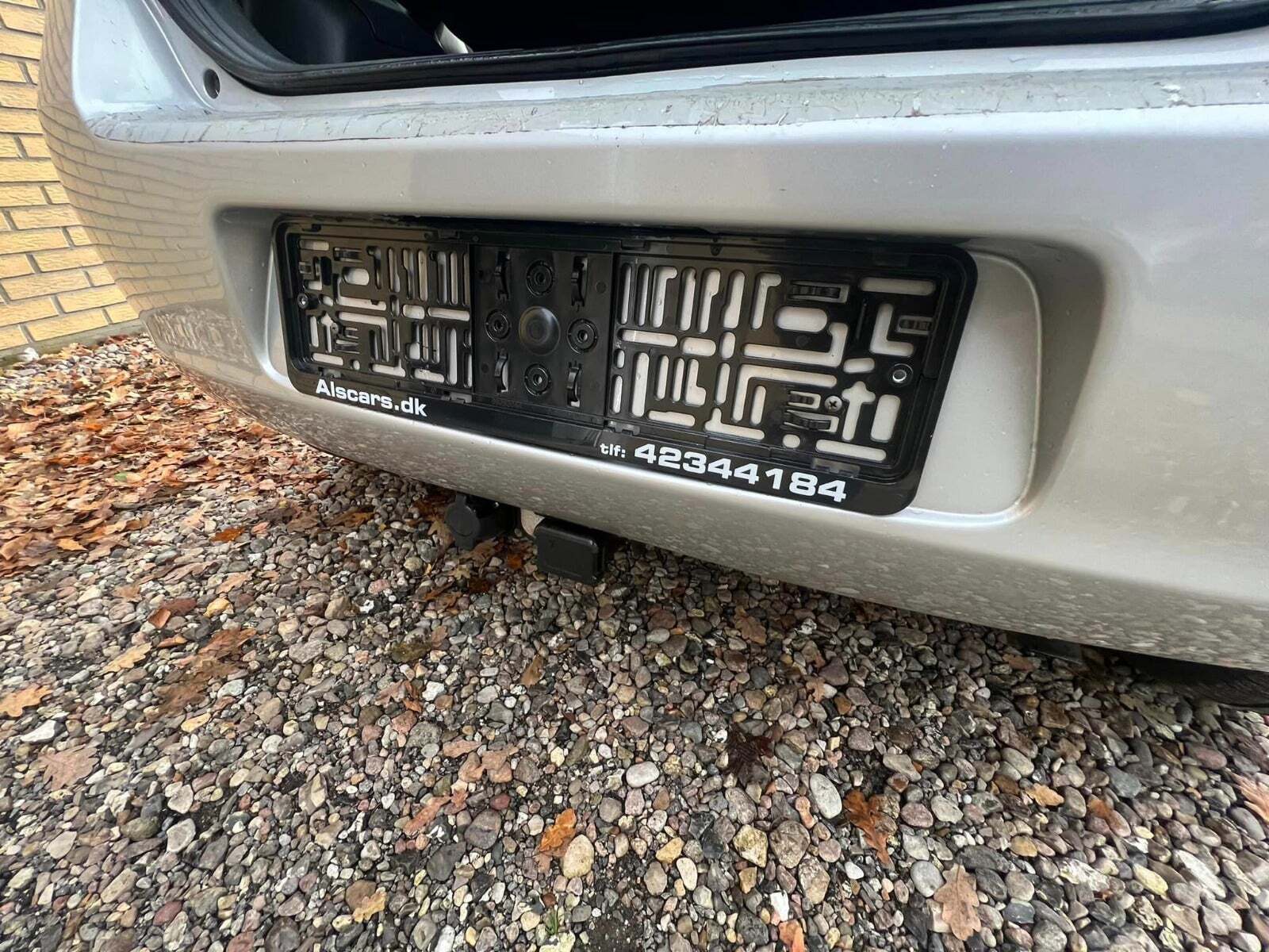 Blå Toyota Yaris fra 2008