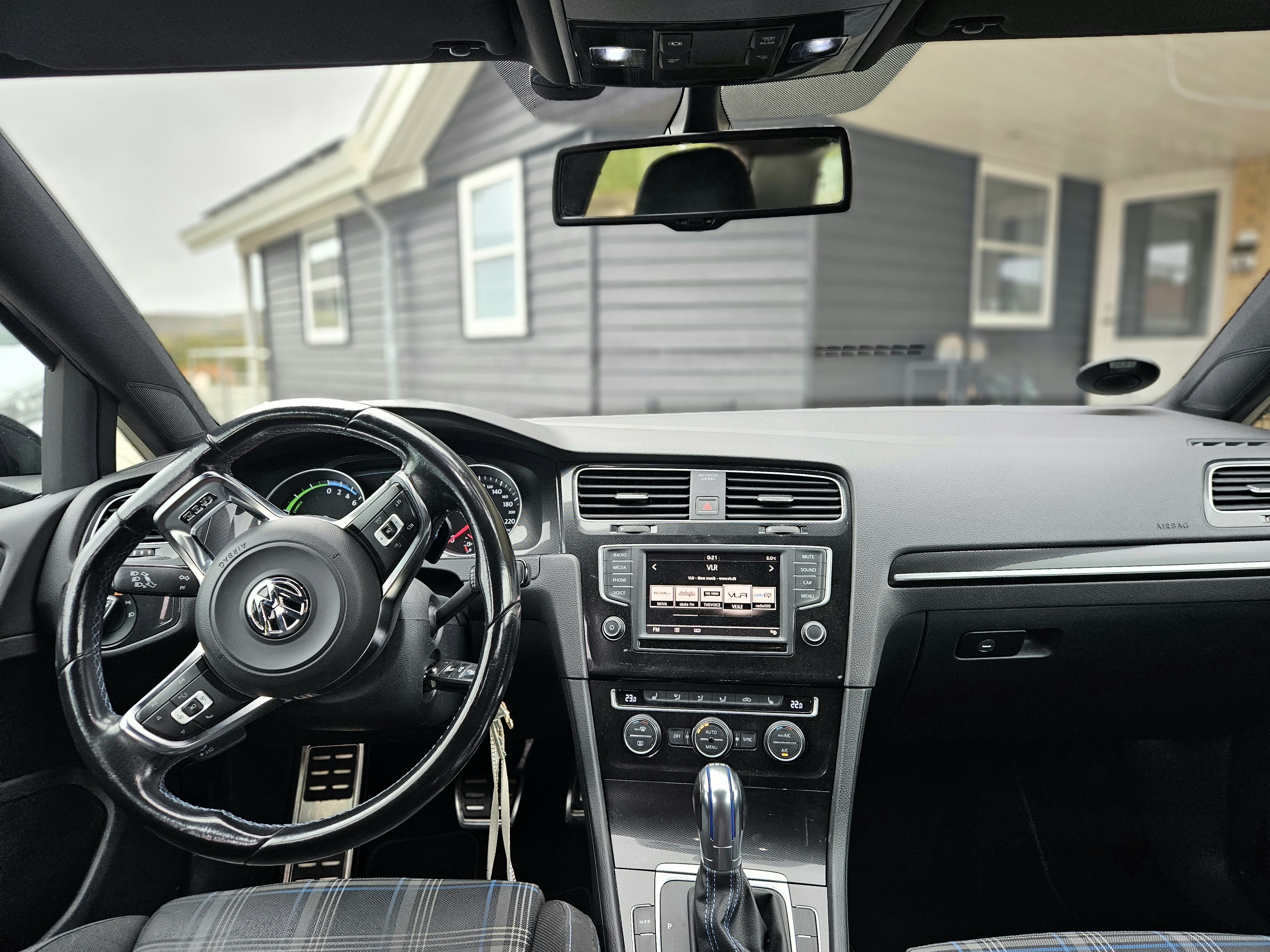 VW Golf VII 1,4 TSI HYBRID 204 DSG6 GTE