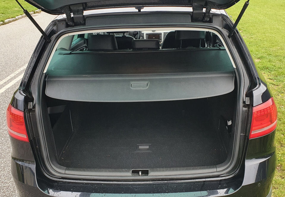 Sort VW Passat Alltrack fra 2013