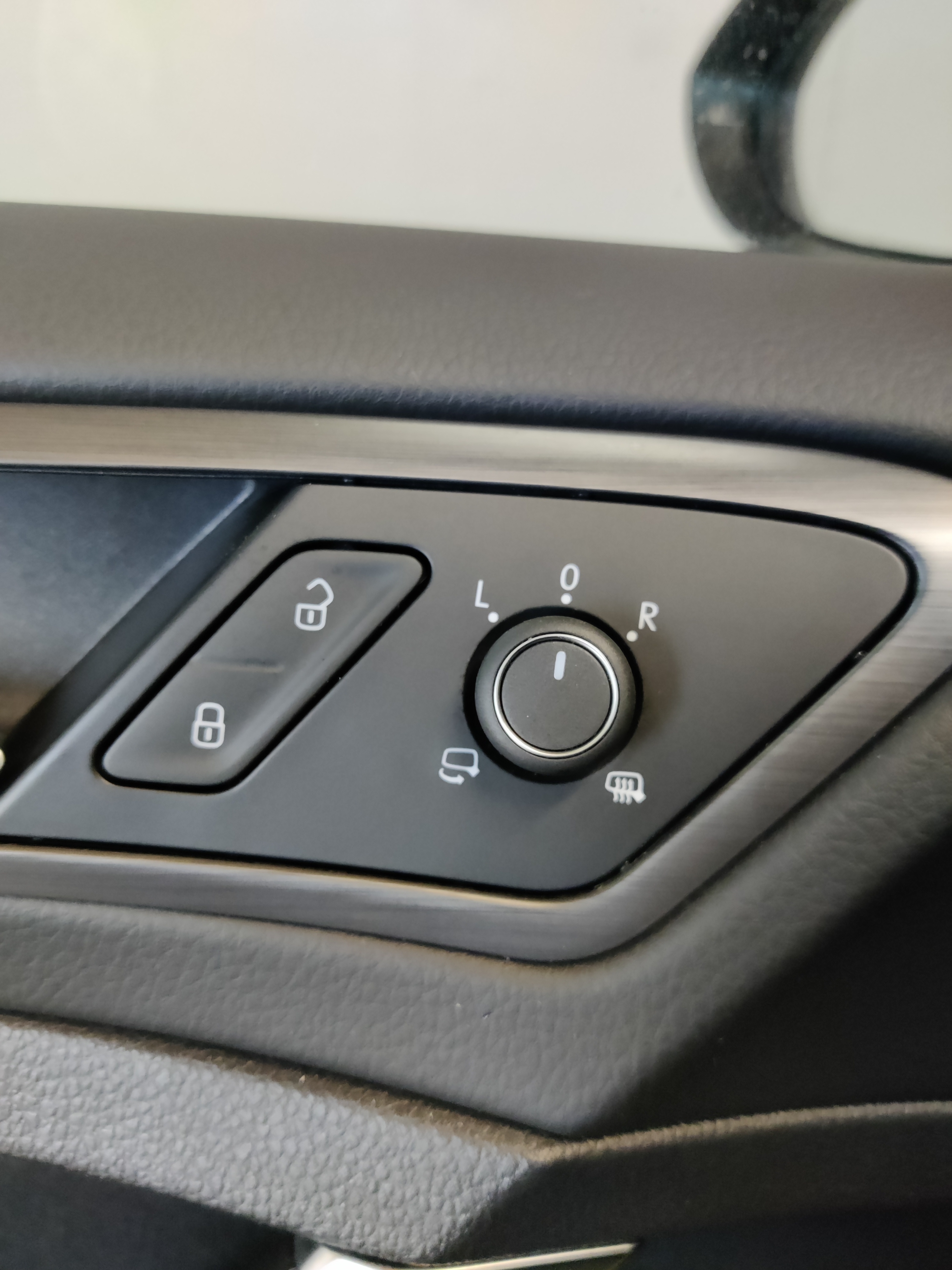 Grå VW Golf fra 2018