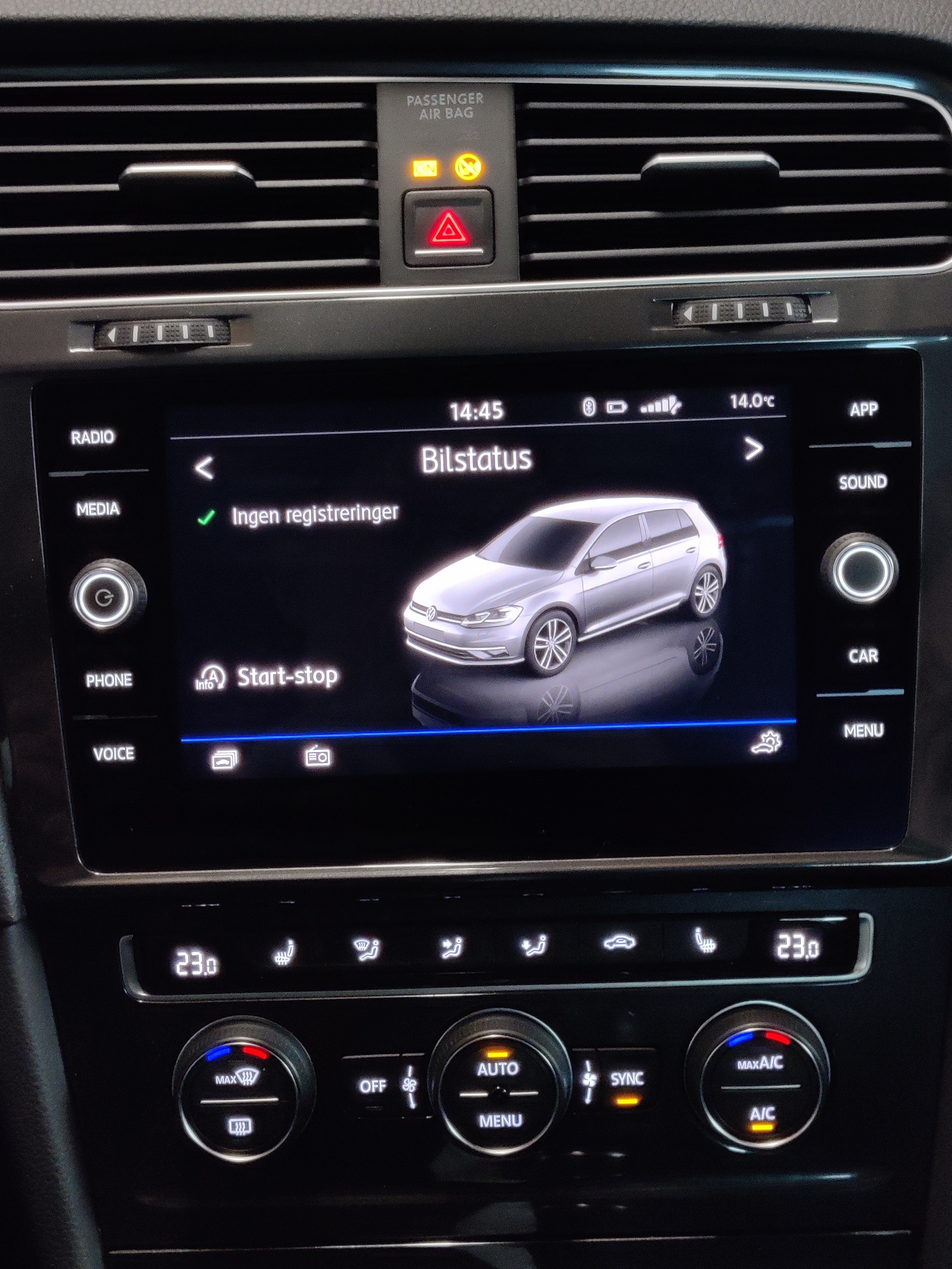 Grå VW Golf fra 2018