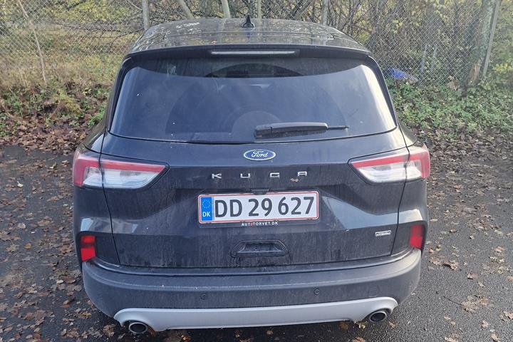 Sort Ford Kuga fra 2020