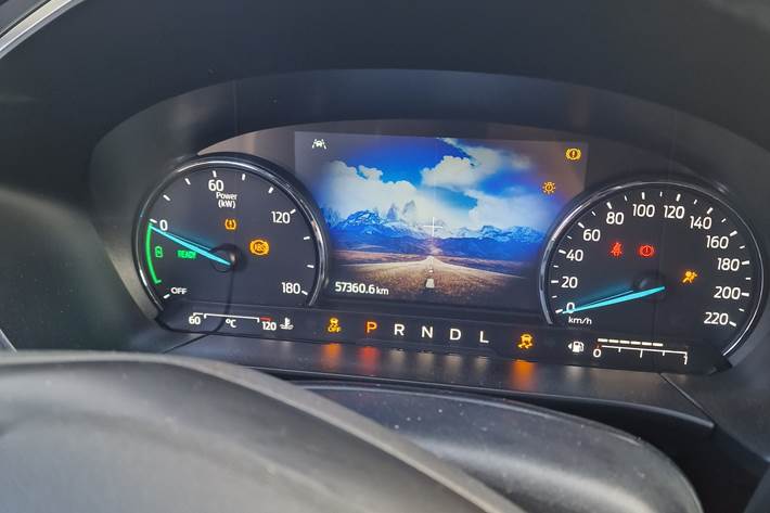 Sort Ford Kuga fra 2020