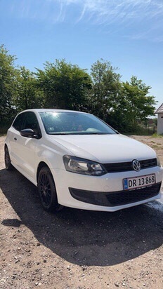 Hvid VW Polo fra 2013