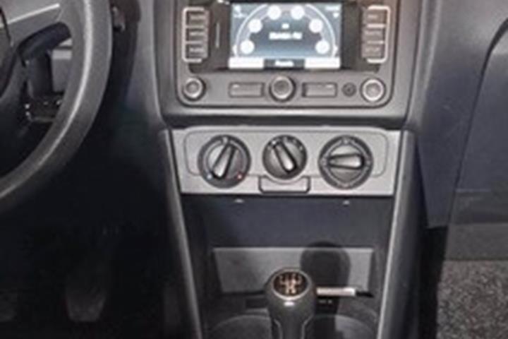 Hvid VW Polo fra 2013