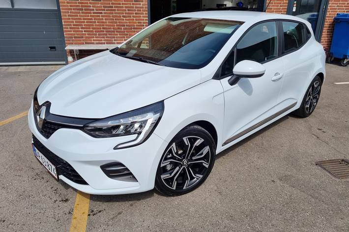 Hvid Renault Clio fra 2021