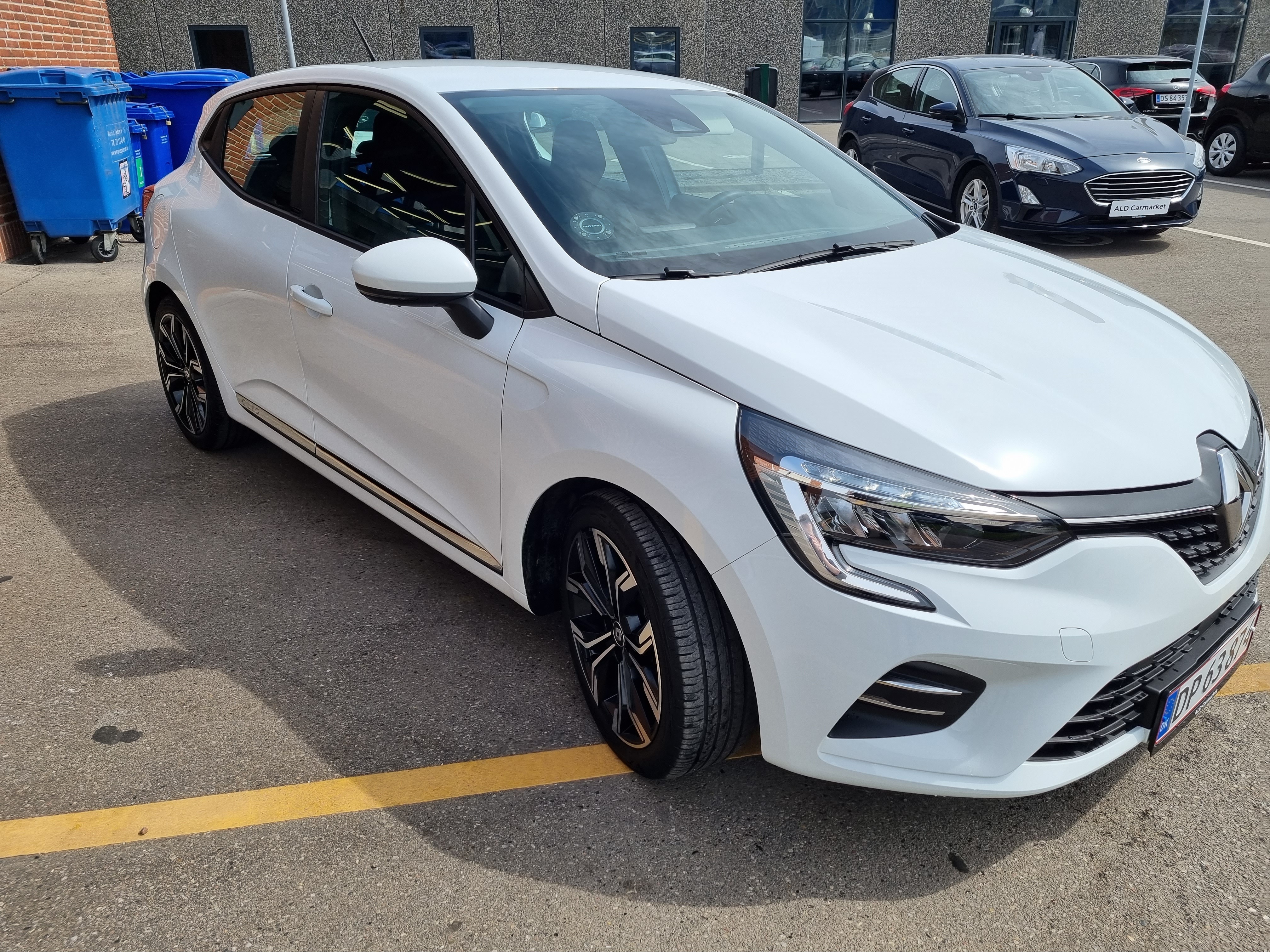 Hvid Renault Clio fra 2021