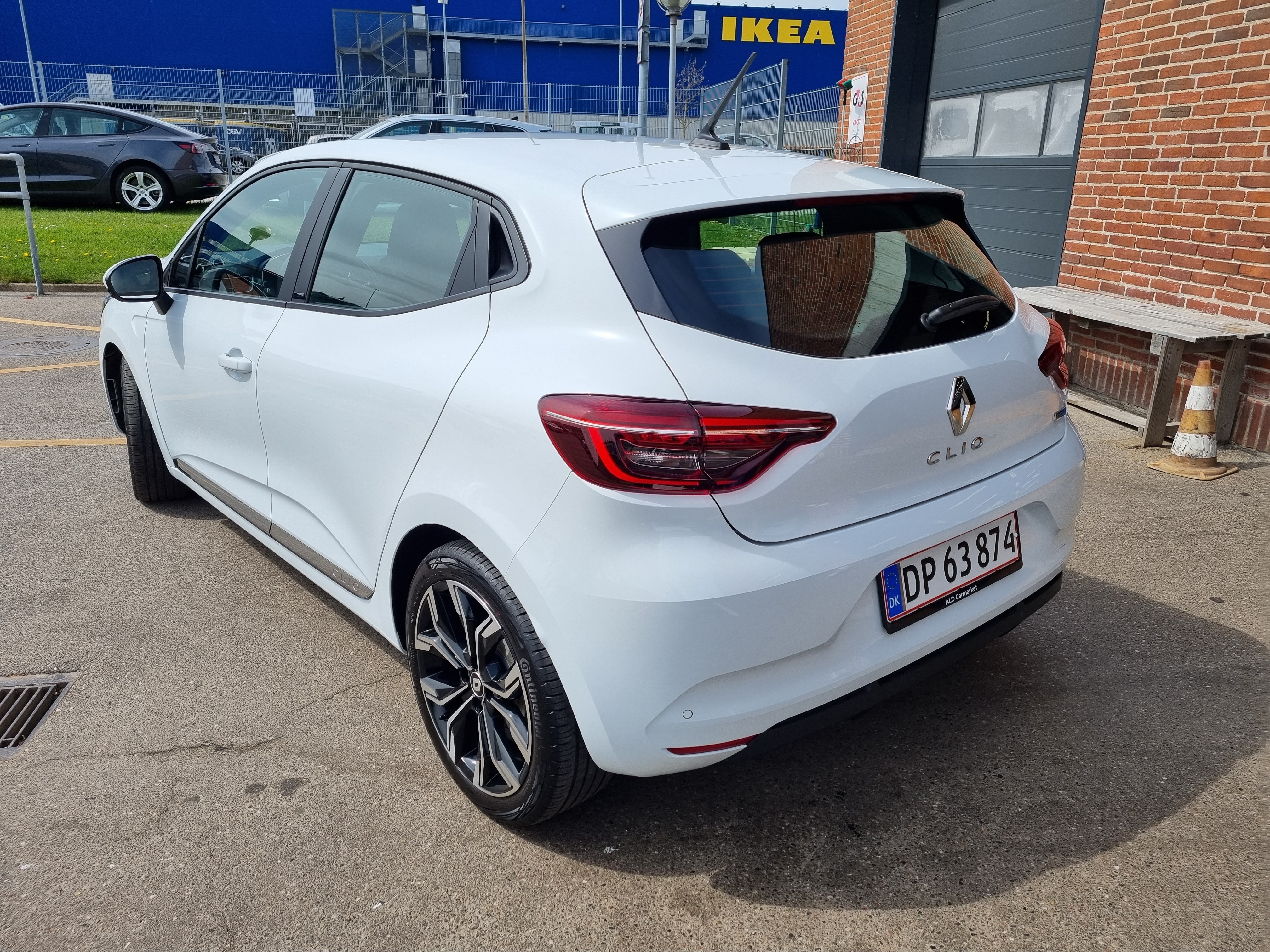 Hvid Renault Clio fra 2021