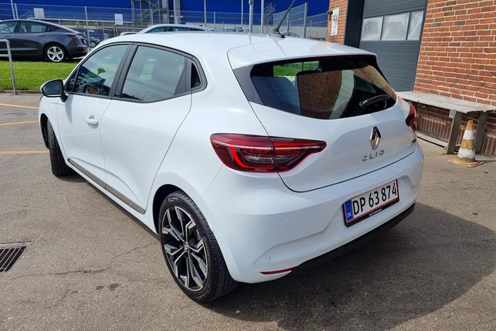 Hvid Renault Clio fra 2021