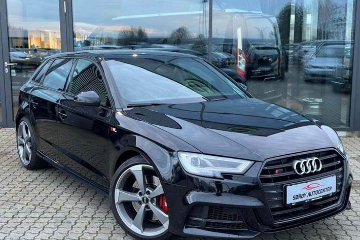 Sort Audi S3 fra 2019 set udefra