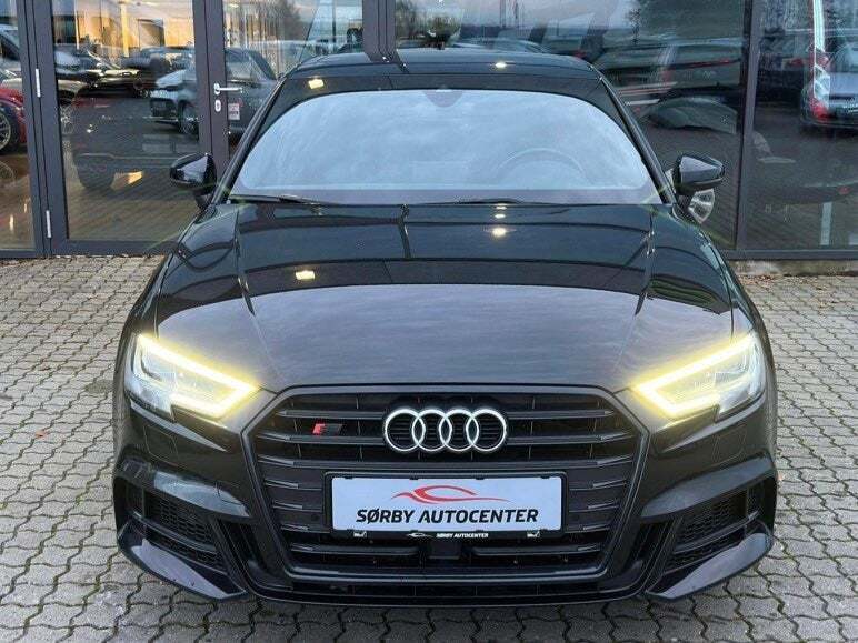 Sort Audi S3 fra 2019