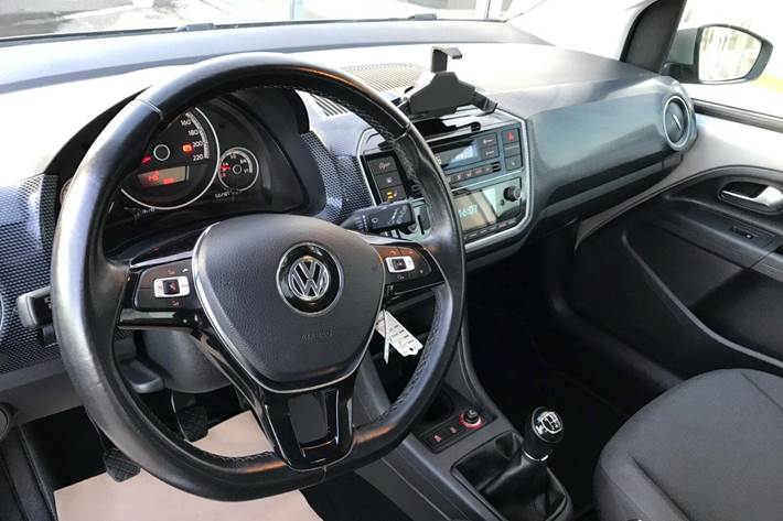 Grå VW UP! fra 2018