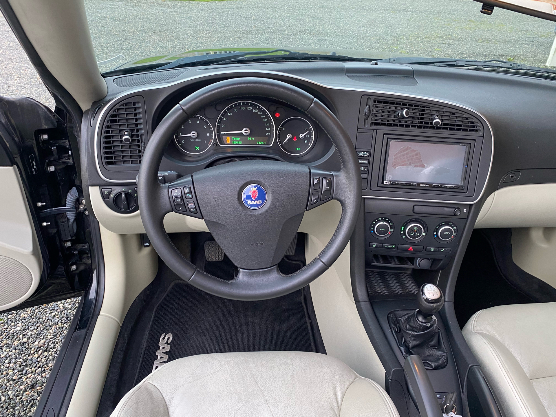 Sort Saab 9-3 fra 2007