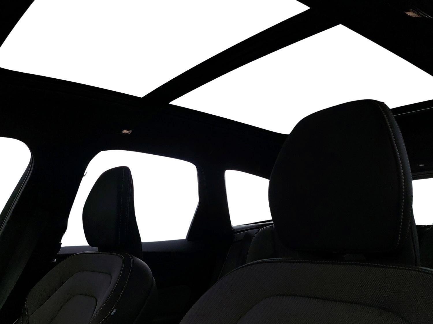 Sort Volvo XC60 fra 2023