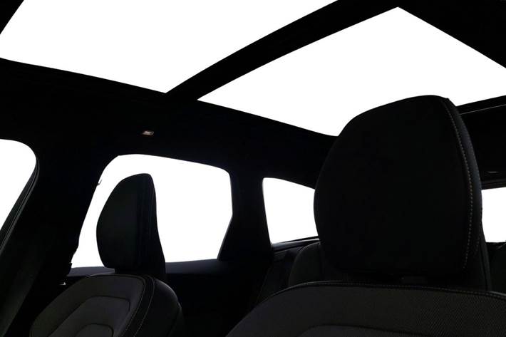 Sort Volvo XC60 fra 2023