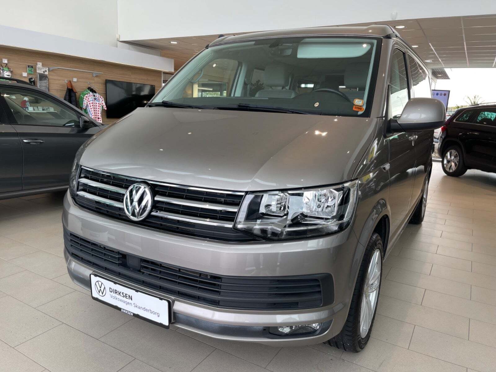 Beige VW California fra 2017