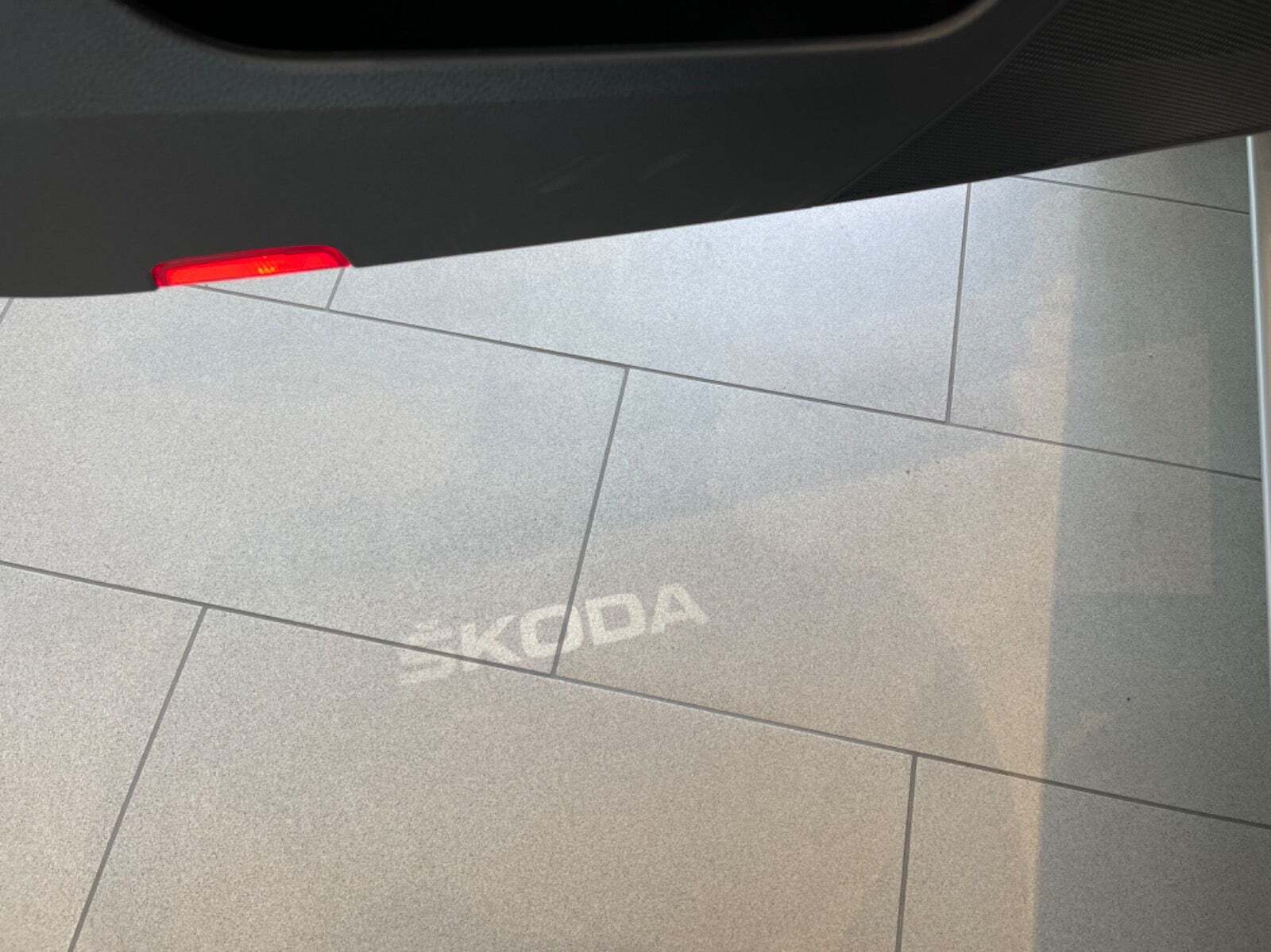 Sølv Skoda Superb fra 2022