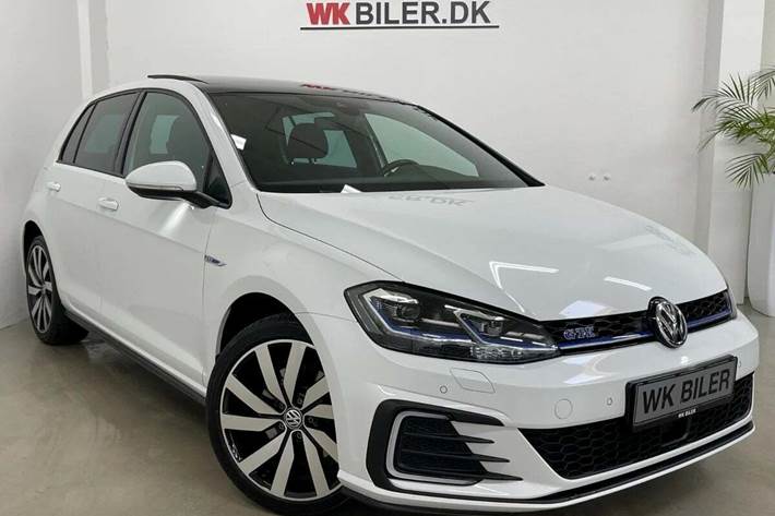 Hvid VW Golf VII fra 2018
