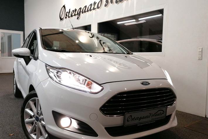 Hvid Ford Fiesta fra 2016