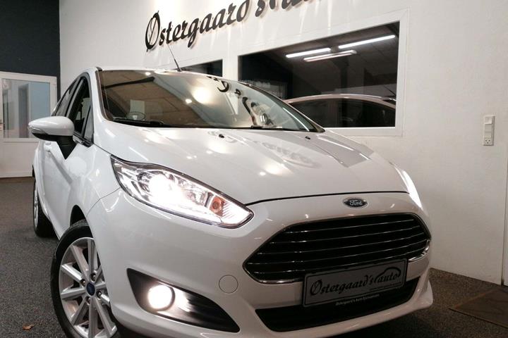 Hvid Ford Fiesta fra 2016