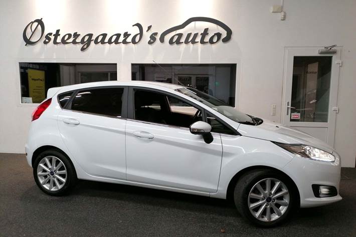 Hvid Ford Fiesta fra 2016
