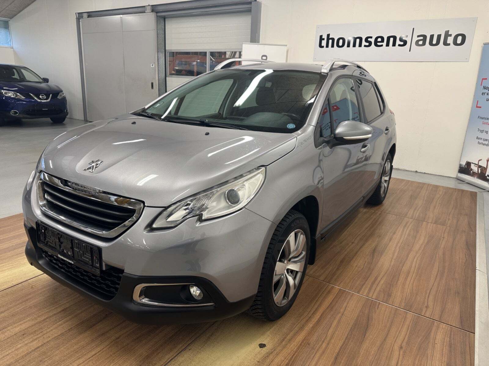 Grå Peugeot 2008 fra 2015