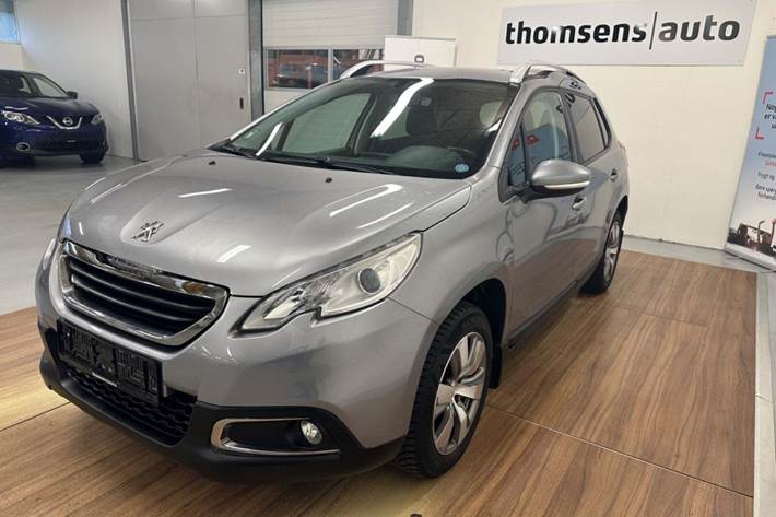 Grå Peugeot 2008 fra 2015