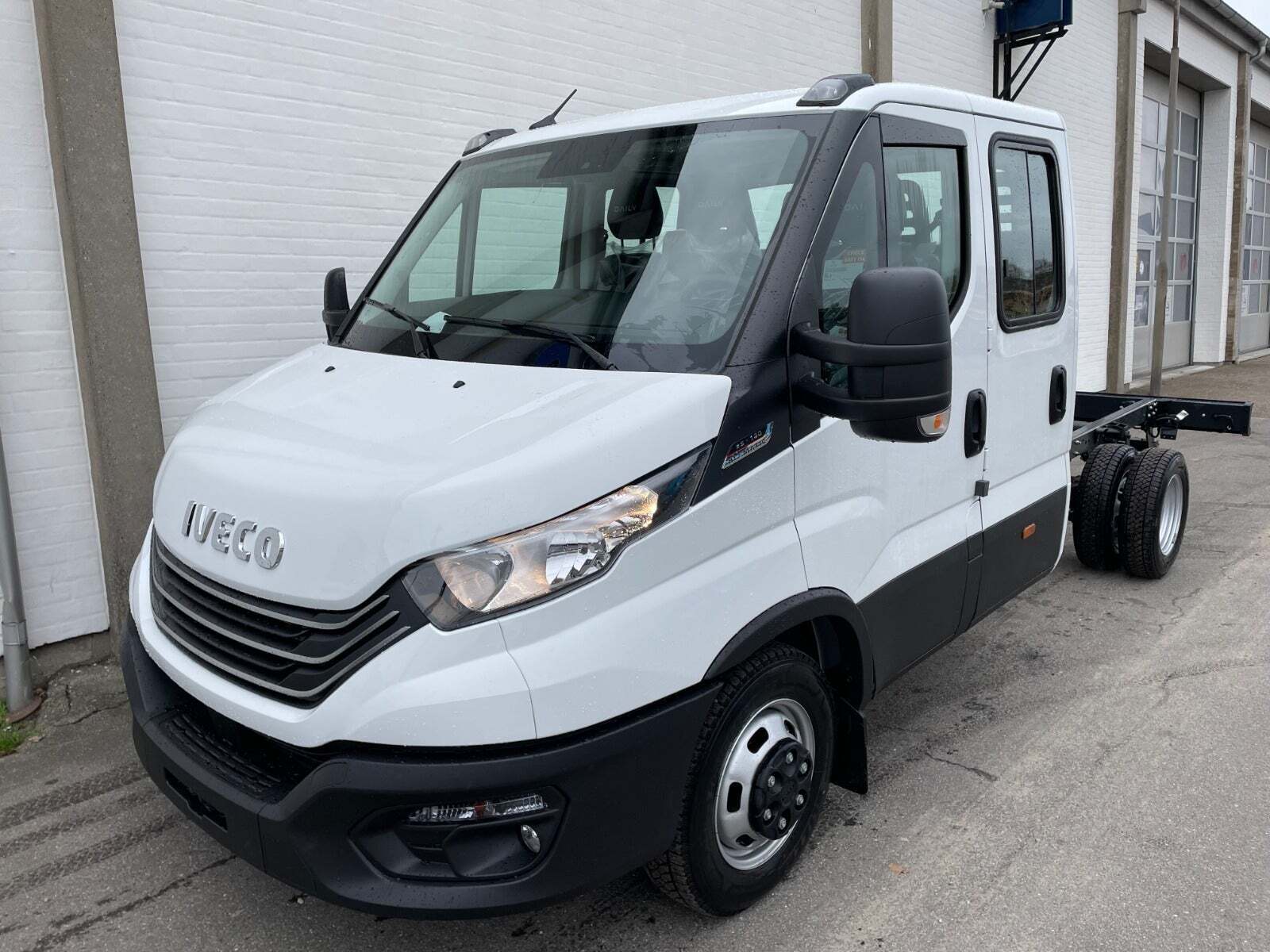 Hvid Iveco Daily fra 2022